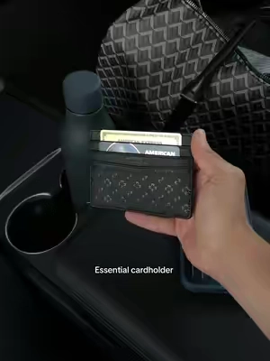 Clean and affordable 🤝 #cardholder #amex #mensessentials 