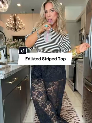 Covered arms but cinched waist👏🏼 @Edikted #midsizetop #offshouldertop #womentops #midsizeoutfits 