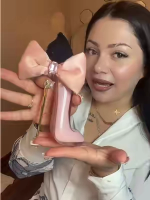 #viral #paratiiiiiiiiiiiiiiiiiiiiiiiiiiiiiii #carolinaherreraperfume #locion 