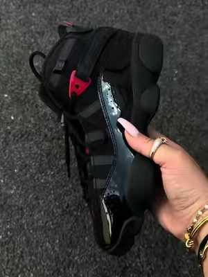 This is the best deal I’ve seen on TikTok in a long time 🙌 #fyp #backtoschool #ttsneakerweek #jordan #blowthisup 