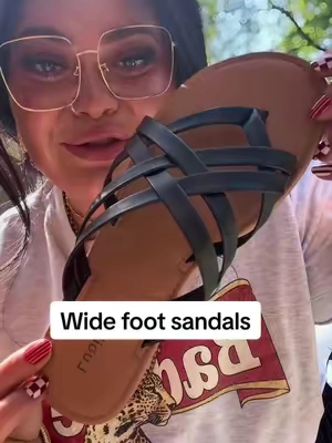 @Luoika shoes #widefootfriendly #widefeetfriendly #sandals #womensshoes #TikTokshopbacktoschool 