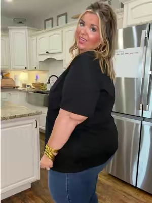 Replying to @TheMrsWilson these extra long tshirts run true to size but if you like a baggy fit, size up! I’m a size 24W and 5’6” wearing the 4X in this plus size piece! #tiktokshopcreatorpicks 