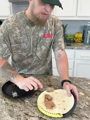 Why am I the only one who knows about this!? #kitchen #KitchenHacks #foodhacks #homeessentials #tiktokshopcreatorpicks 
