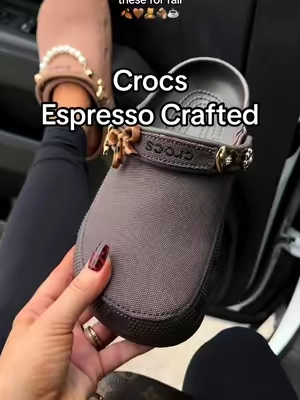 Imagine these espresso crafted clogs for fall 🤎 #crocs #crocscrafted #crocscraftedclogs #crocsnewarrivals #tiktokshopcreatorpicks @Crocs 