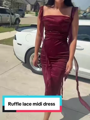 This ruffle midi dress is so flattering perfect for date night to brunch 145 5’8 s #ruffledress #sleevelessdress #mididress #fallfashion #OOTD @CiderCloset 
