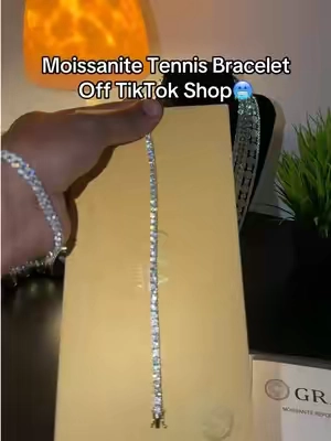 #moissanitebracelet #tennisbracelet #moissanitejewelry #moissanitevsdiamond #vvs 
