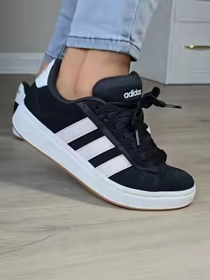 suaves, cómodos y para toda ocasión!! @Tillys #adidas #womenshoes #minimalist #casualwear #comfortable 