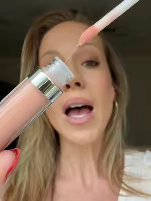 @buxomcosmetics #peachlipgloss #buxomlipgloss #milkylipgloss 