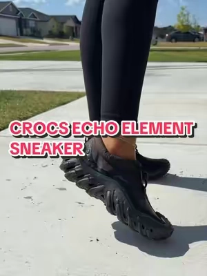 Women size down x2 @Crocs  #crocs #crocsnewarrivals  #crocsechoelement #crocsecho #shoes 