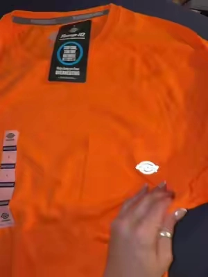 #tiktokshopcreatorpicks #TikTokshopbacktoschool #dickies #neonorange #dickiesworkshirt 