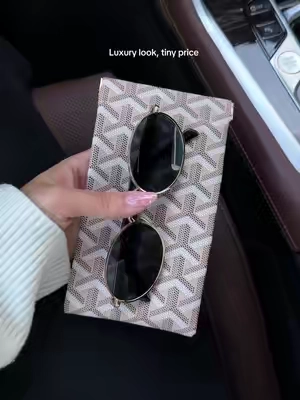 #chicstyle #girlyessentials #glassescase #aestheticfinds #itgirlaesthetic