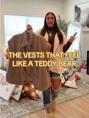 feels like a cozy teddy bear 🧸🍂 loveeee these vests #vest #falloutfits #cozyfashion #fallfashiontrends #vestoutfit 
