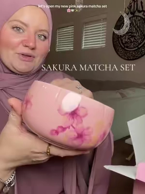🌸this comes with six pieces to create the perfect matcha effortlessly! This is such a beautiful set and would make a wonderful gift! #matcha#icedmatcha#matchaset#matchabowl#matchalover 