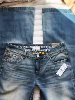 I love these jeans, perfect for fall activities 🍂🎃🧺 #falloutfits #pacsunjeans #autumn #downtowngirl #fallaesthetic twilight Halloween bella swan 2000s low rise jeans bootcut spooky season cozy season October cold season rain downtown girl cool girl chic dollette Gilmore girls 
