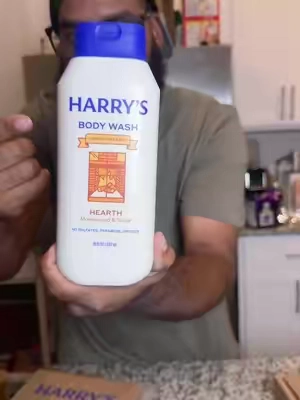 Harry now has Brand New Body Wash in 3 different fragrances! You love the smell of fall grab the Hearth Maplewood and Spice! @Harry's #harrys #bodywash #bodysoap #soap #bodywashviral 