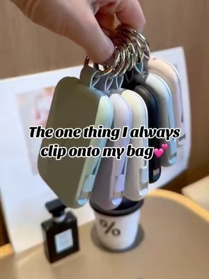 The one thing I always clip onto my bag. 💕#rorry #powerbank #TikTokshopbacktoschool #rorryspotlightday #tiktokshopsummersale 