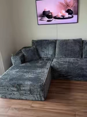¡Renovó por completo la sala sin gastar una fortuna! 🛋️✨ Este sofá modular en L de 106” es súper cómodo gracias a sus resortes ensacados independientes y relleno de espuma viscoelástica. Además, la tela de corduroy es ultra suave y elegante. #TikTokShop #LivingRoomMakeover #SofaModular #HomeDecor #Sala 