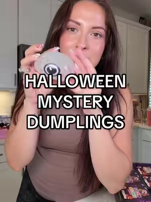 spooky season 👻💀🎃 #dumplings #mysterydumplings #halloween 