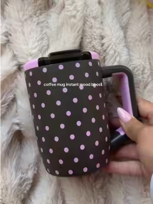 The cutest coffee mug I’ve ever seen @BrüMate 