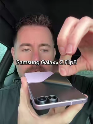 Samsung Galaxy Z Flip8. #zflip8 #samsung #galaxyzflip8 