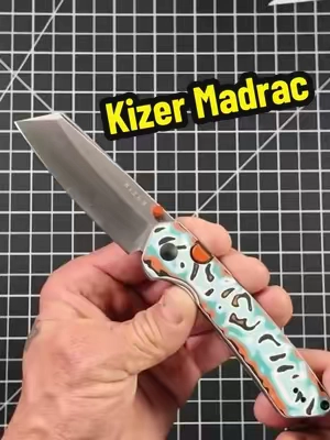 The Kizer Madrac is 🔥 Just over a 3” 14C28N blade, Vortex-pattern handle, and Kizer’s smooth button liner lock. Such a clean EDC! #Kizer #KizerMadrac #EDC #PocketKnife #KnifeCollection 