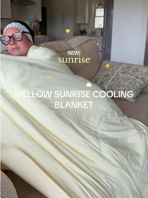 if it’s not butter yellow i don’t want it🧈✨  @Mellow Sleep Global #mellow #blanket #coolingblanket #coolingbedding #mellowcoolingblanket 