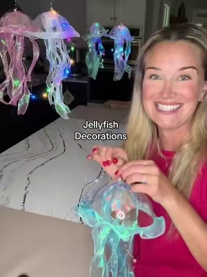 The fact that these light up and come with everything you need 🙌🏼 #tiktokshopsummersale #jellyfish #underthesea #birthdayparty #backtoschoolshopping 
