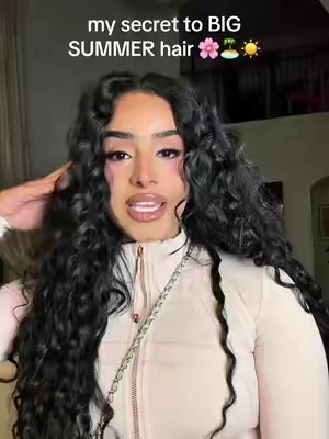 10/10 I love these clip ins! Most natural curly extension! I’ve had mine for over a year now still tea! 
