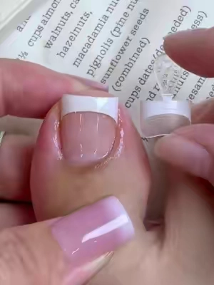 Dig this cozy vibe? Just hold on— the ultimate comfort is coming right up💕💕VZ #fyp #frenchnails #nail #pressonnails #toenail 