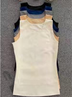 No cap, the difference under a shirt is actually crazy.😎😎#vest #shaping #silky #elastic #mensfashion 