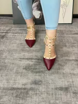 Studded decor luxurious sandal flats#summersandals #summershoes #sliponshoes #elegantstyle #TikTokshopbacktoschool 