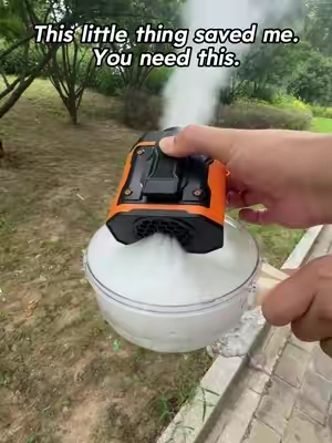 199 speeds. Plus a flashlight. 💨🔦
 HOOYS handheld fan. USB rechargeable.
 Waist clip. Power display.
 Perfect for outdoor, camping, jobsite, travel, or home.
 Hands-free cooling anywhere.
 Link in bio 🚀#handheldfan #portablefan #usbfan#waistclipfan #campingfan