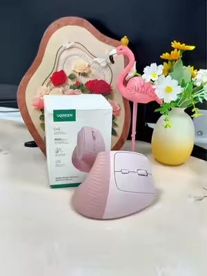 Make the switch to a vertical mouse- your wrist will thank you 🙌 #TikTokMadeMeBuyIt #ugreen  #VerticalMouse #Ergonomic #TechTok 