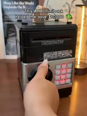 I've really saved up 10,000 dollars. This little thing is very practical. Hurry up and order one from my shopping cart to try it out. #savingmoney #moneytips #giftidea #piggybank #tiktokshopfinds 