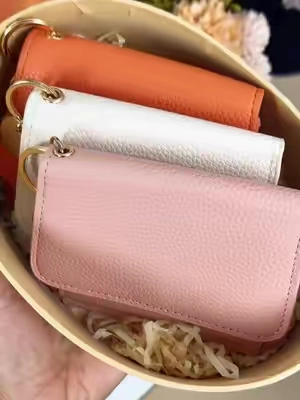 Keep your cash and cards stylishly organized. ✨ #beta #wallet #cardholder #tiktokshopstockup #mothersdaygiftideas 