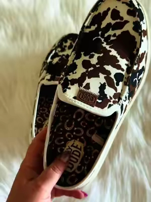 @HeyDude coming in hot with this cow print on the Austin Lift!!! OBSESSED 🤩 #heydudeshoes #heydudeaustinlift #cowprint #cowprinteverything 