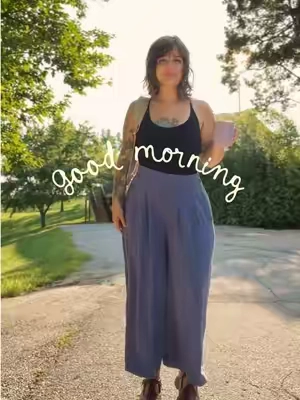 Last day of driving and here’s the fit ❤️ obsessed with these pants #TikTokshopbacktoschool #styleinspo #roadtripoutfit #comfyoutfit #OOTD 