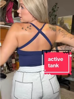 the comfiest active tank! #activetank #activewear #padded #tanktop 