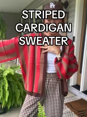 👏🏻👏🏻👏🏻 #stripedcardigan #cardigan #sweater #fallfashiontrends #falloutfits 
