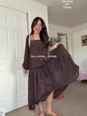 The perfect fall dress 🤎🍂 #overalldress #overalldress #fall 
