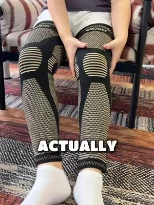 #compressionsocks #varicoseveins #swollen #poorcirculation #tiktokshopmademebuyit 
