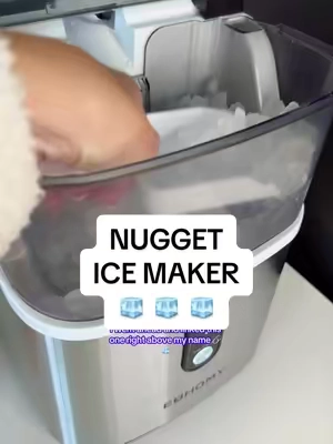 Love our nugget ice maker 🩵🧊🙌🏻 #nuggeticemaker #nuggetice #nuggeticeathome 