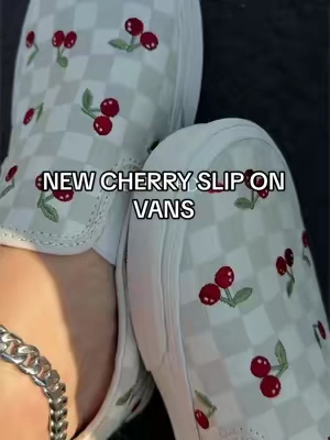 Vans really said let’s pop some cherries with this new drop 🍒 @vans 