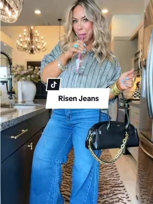 Replying to @꧁❣︎𝓡𝓮𝓲𝓷𝓪❣︎꧂☞︎✞ cut them and love them @Wild Oak Boutique #jeansoutfit #womenjeans #midsizeoutfits #midsizejeans 
