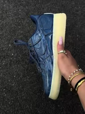 These are lowkey 🔥🔥 #fyp #ttsneakerweek #nike #airforce1 #blowthisup 