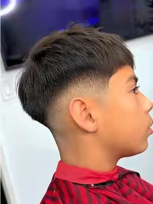Beginner Friendly DROP FADE Barber Tutorial 💈✨ STEP BY STEP w/ ASMR Sounds 📚🎓  #barberlife #fyp #taperfade #asmrsounds #tutorial 