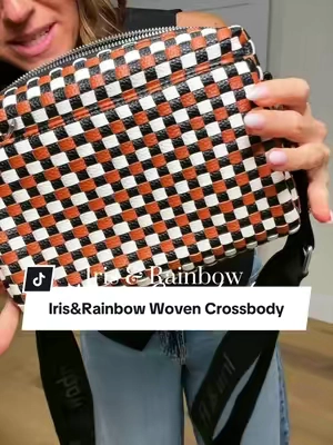 Gorgeous 🤌🏼 So fall coded 🍂☕️🍁 #crossbodybag #crossbody #shoulderbag #purse #irisandrainbow 