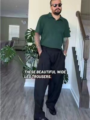 I love these beautiful baggy wide leg trousers so much I grabbed them in black and brown! They’re super comfortable, easy to style and can be used with or without a belt! #wideleggedpants #baggypants #baggytrousers #widelegtrousers #mensfashion 