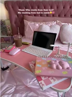 Your shoulders can only take but so much laying down while doing your work/homework in bed💻🎀 #bedtray #bedtable #homework #portabletable #foldabletable 