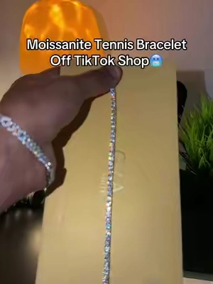 #tennisbracelet #moissanitebracelet #moissanitejewelry #moissanitevsdiamond #vvs 